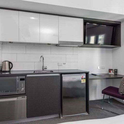 H On Mitchell Apartment Hotel - Perths Hotel 1
