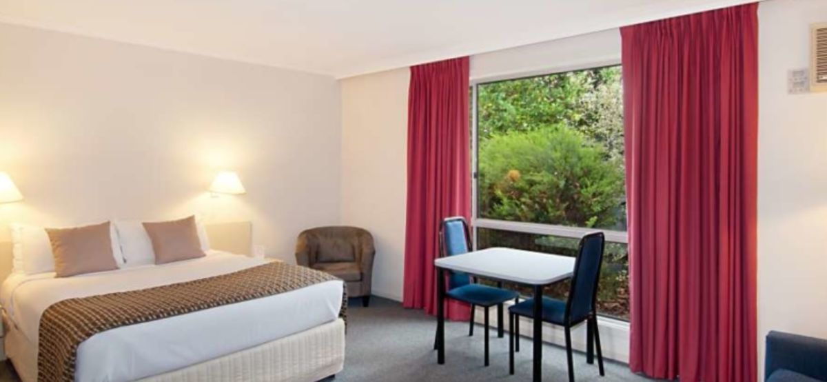 Ringwood VIC Perths Hotel