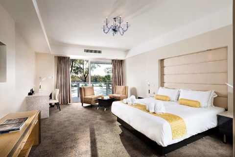 Swan River Hotel - Perths Hotel 2