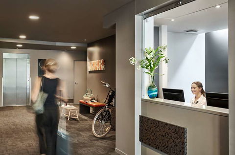 Punthill Essendon Grand - Perths Hotel 0