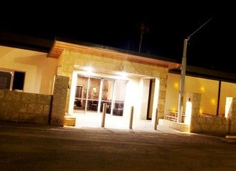 Newman Hotel - Perths Hotel 0