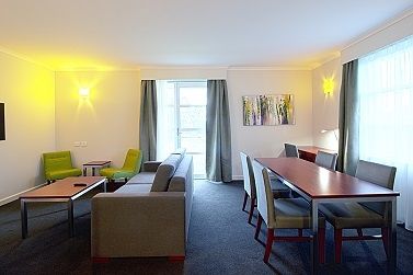Abode Narrabundah - Perths Hotel 0
