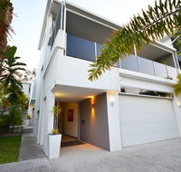 Alex Beach House - Perths Hotel