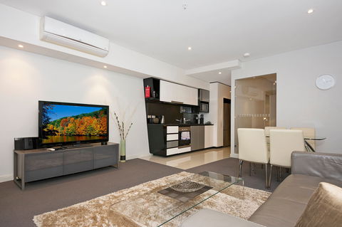 Astra Apartments Perth - Perths Hotel 1