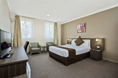 Comfort Inn Dandenong - Perths Hotel 8