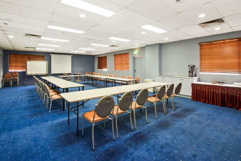 Comfort Inn Dandenong - Perths Hotel 13