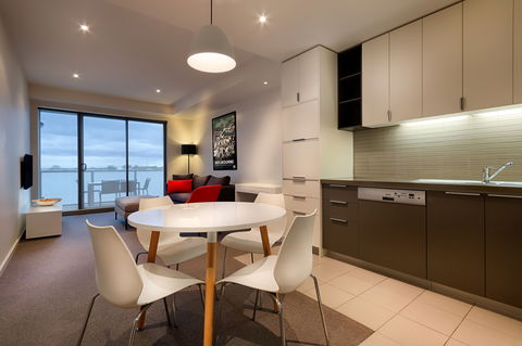 Caroline Serviced Apartments - Perths Hotel 8