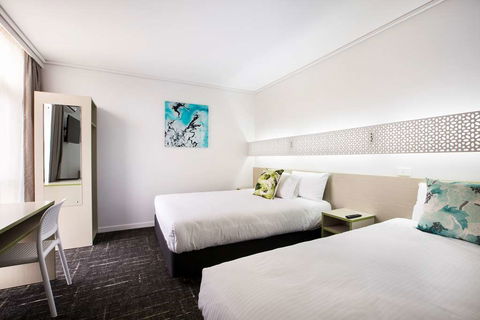 Nightcap At Sandringham Hotel - Perths Hotel 3