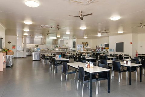 Discovery Parks Cloncurry - Perths Hotel 3