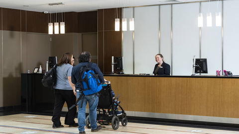 Crowne Plaza Canberra - Perths Hotel 3