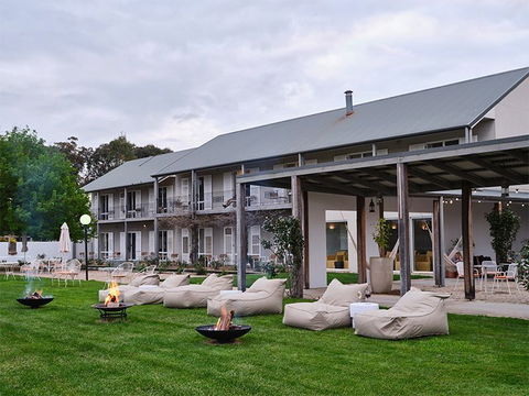 Lindenwarrah Hotel - Perths Hotel 1