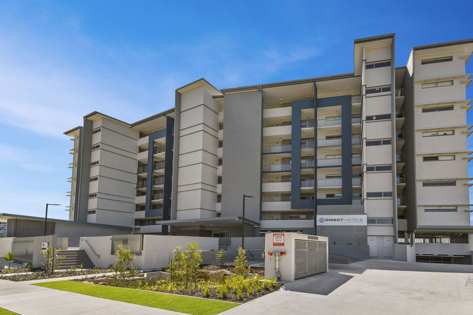 Minyama QLD Perths Hotel