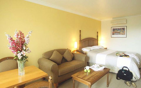 Best Western Plus The Tudor-Box Hill - Perths Hotel 2