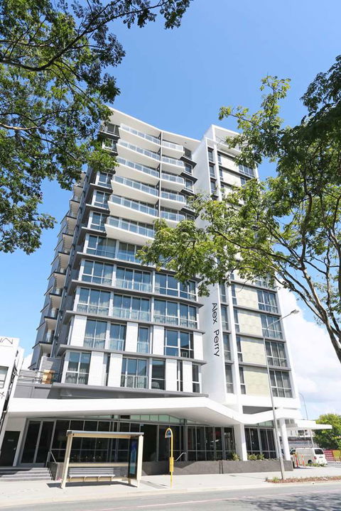 Alex Perry Hotel And Apartments - Perths Hotel 0