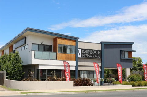 Bairnsdale International - Perths Hotel 0
