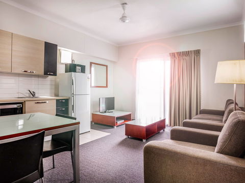 Novotel Darwin Airport Hotel - Perths Hotel 2