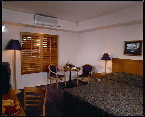 Kingsford Smith Motel - Perths Hotel 2