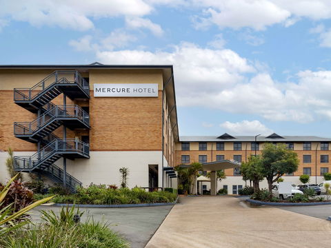 Mercure Brisbane Garden City - Perths Hotel 0