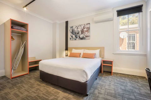 Nightcap at Regents Park Hotel - Perths Hotel 2