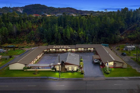 Gold Rush Inn - Perths Hotel 1