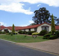 McNevins Warwick Motel - Perths Hotel