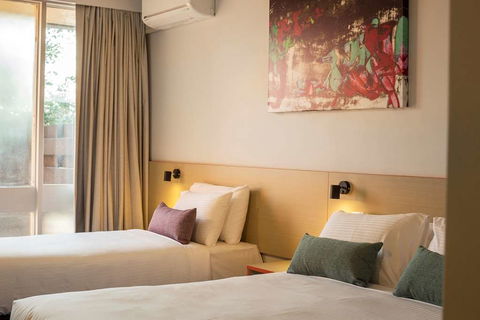 Nightcap At Waltzing Matilda Hotel - Perths Hotel 8