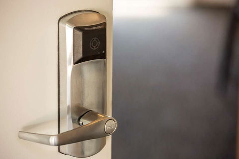 Nightcap At Waltzing Matilda Hotel - Perths Hotel 12