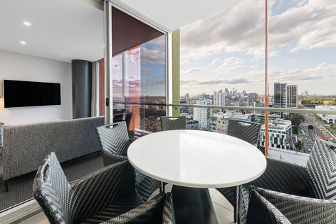 Meriton Suites Zetland - Perths Hotel 7