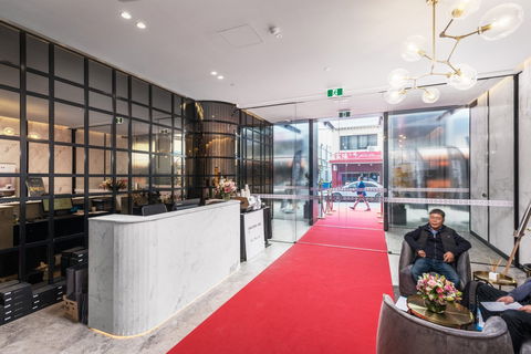 Arise Sky One - Perths Hotel 1