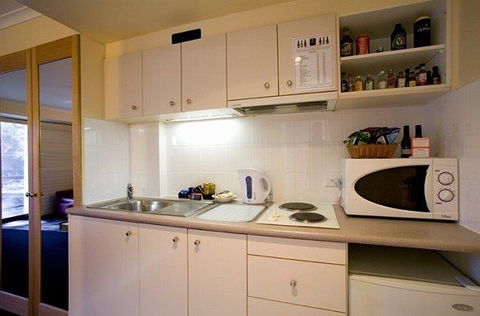 Capital Executive Apt Hotel Canberra - Perths Hotel 9