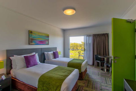 Mackay Oceanside Central Hotel - Perths Hotel 6