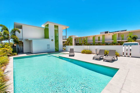Mackay Oceanside Central Hotel - Perths Hotel 8