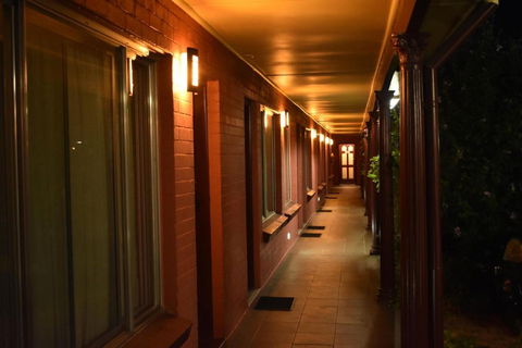 The Henry Parkes - Perths Hotel 2