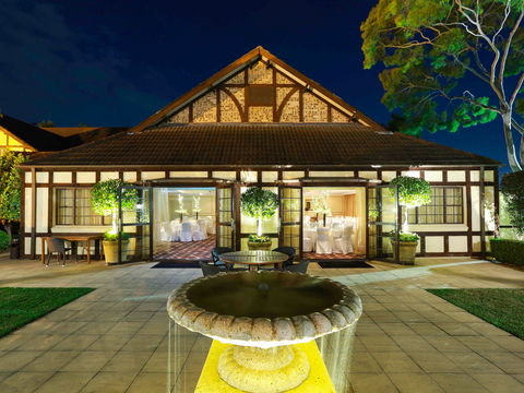 Grand Mercure The Hills Lodge - Perths Hotel 0
