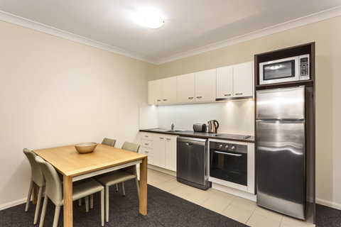 Aligned Corporate Residences Townsville - Perths Hotel 1