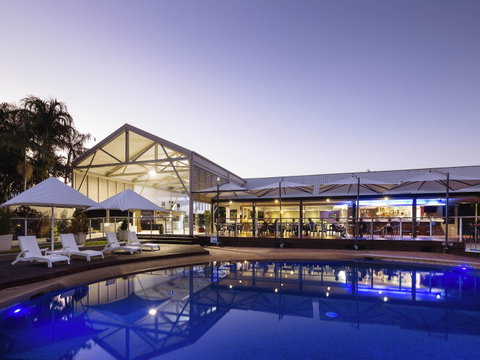 Mercure Townsville - Perths Hotel 0