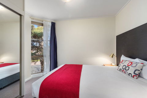 Knox International Hotel - Perths Hotel 2