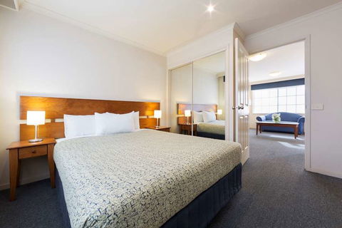 Canberra Parklands Central - Perths Hotel 0