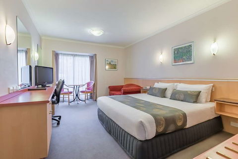 Waverley International Hotel - Perths Hotel 0