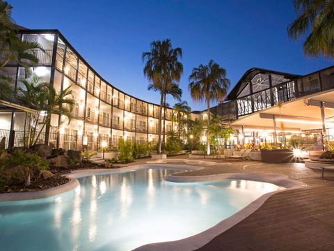 Mantra Club Croc - Perths Hotel 0