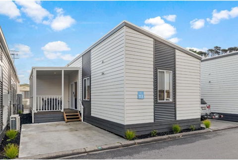 Discovery Parks Warrnambool - Perths Hotel 0
