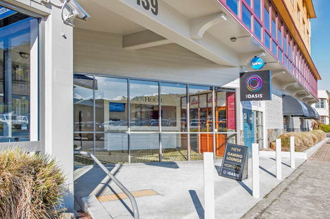 Burnie Central Townhouse Hotel - Perths Hotel 1
