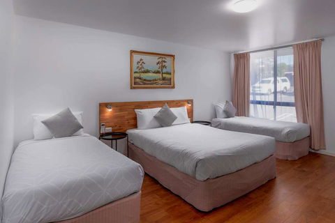 Econo Lodge Lilydale - Perths Hotel 0