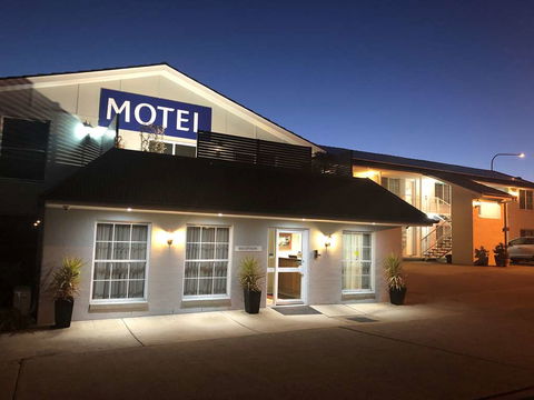 Best Western Coachman's Inn Motel - Perths Hotel 1