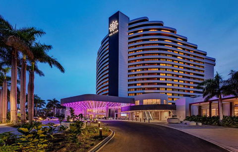The Star Grand Hotel, Gold Coast - Perths Hotel 1