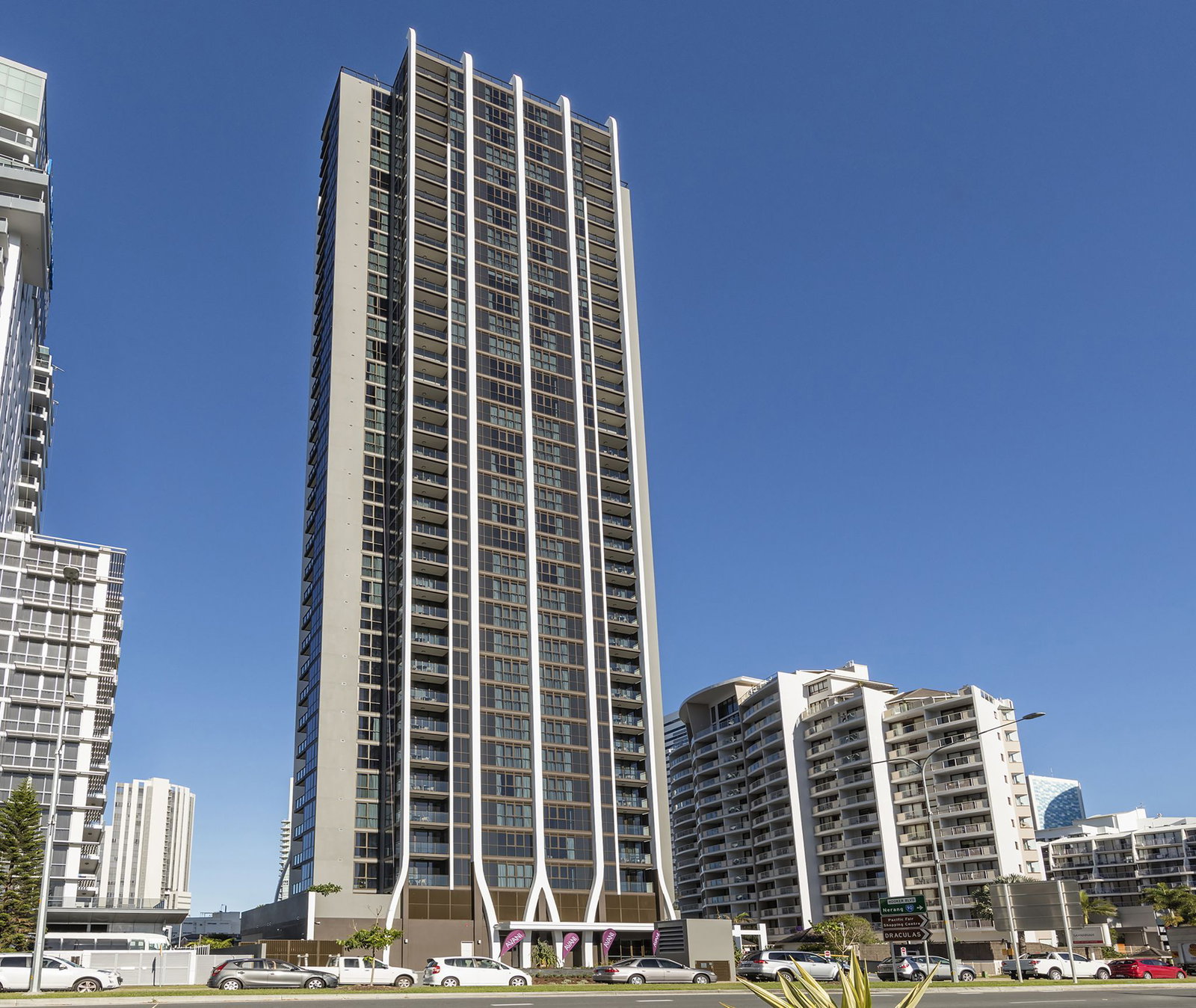 West Burleigh QLD Perths Hotel