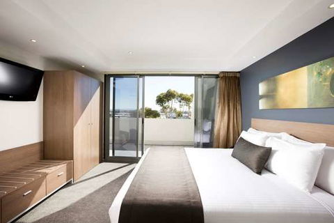 Mantra Tullamarine Hotel - Perths Hotel 1