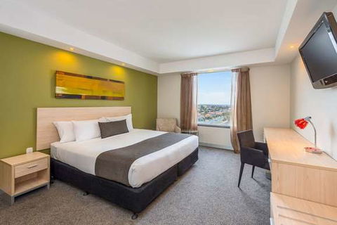Mantra Tullamarine Hotel - Perths Hotel 2