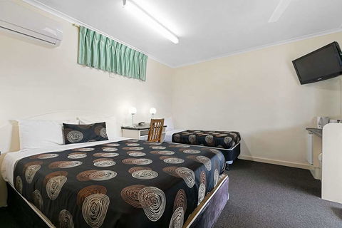 Econo Lodge Park Lane - Perths Hotel 2