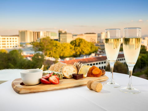 Novotel Canberra - Perths Hotel 2